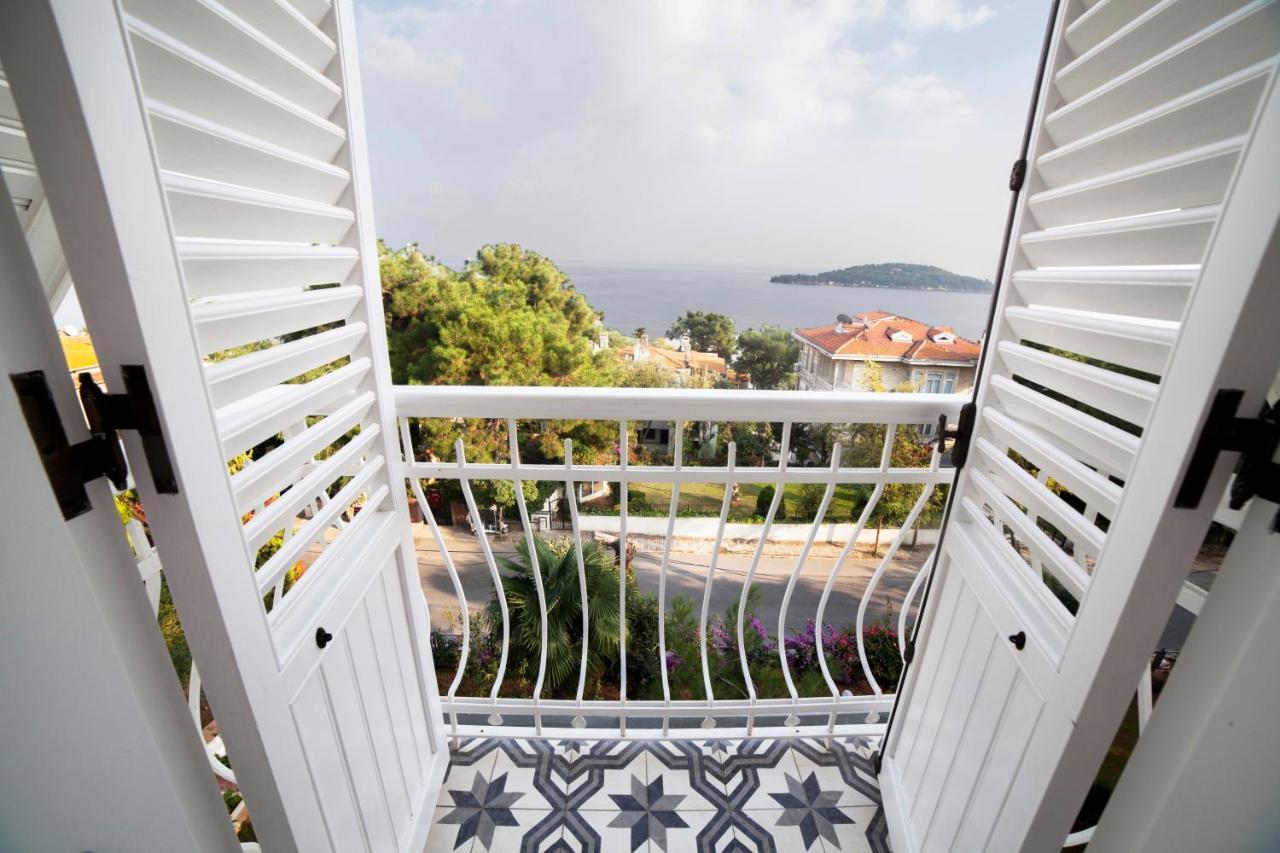 Triada Hotel Bueyuekada Adalar Esterno foto