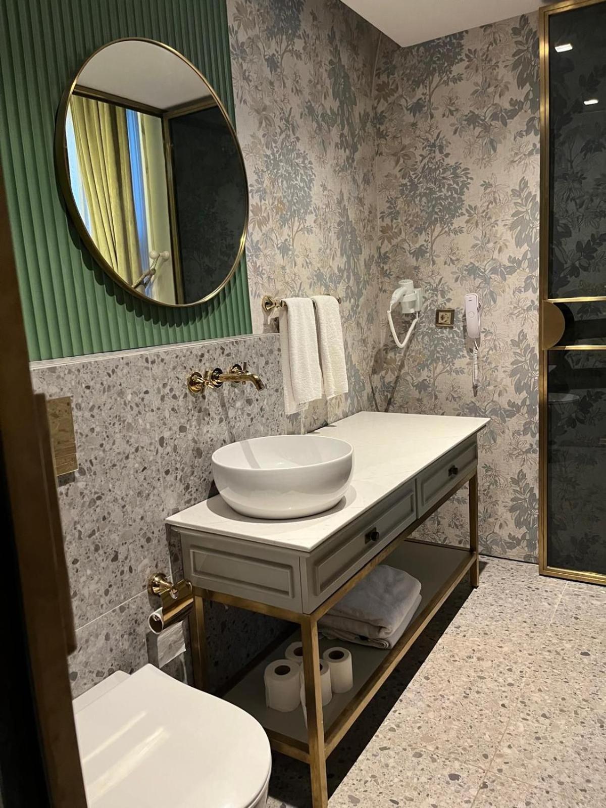 Triada Hotel Bueyuekada Adalar Esterno foto